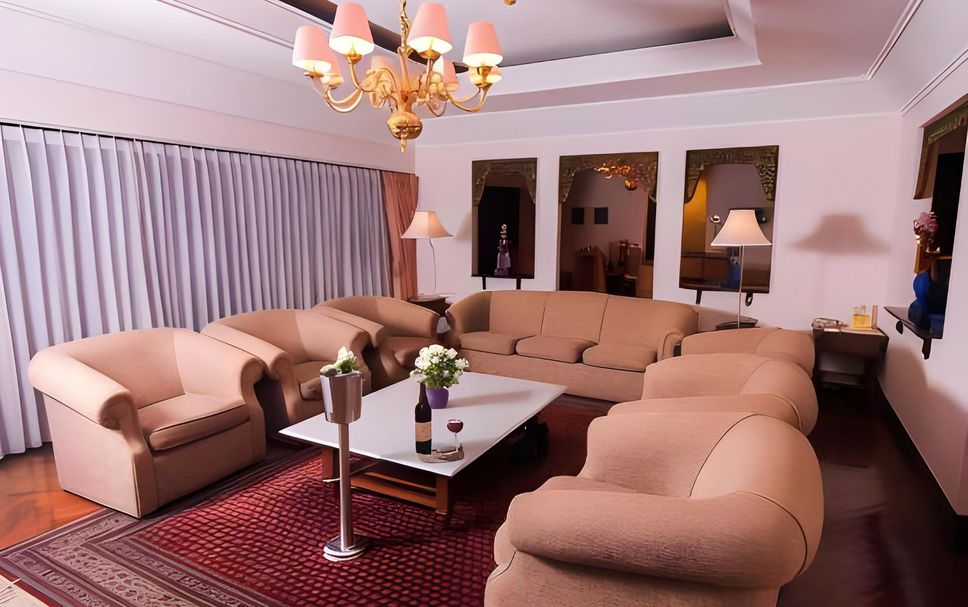 Balai Menunggu Gambar