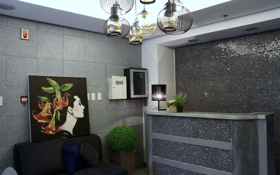 Meja Penyambut Tetamu Gambar