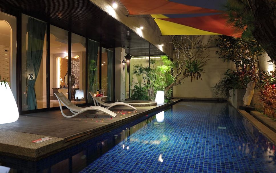 Kolam renang Gambar