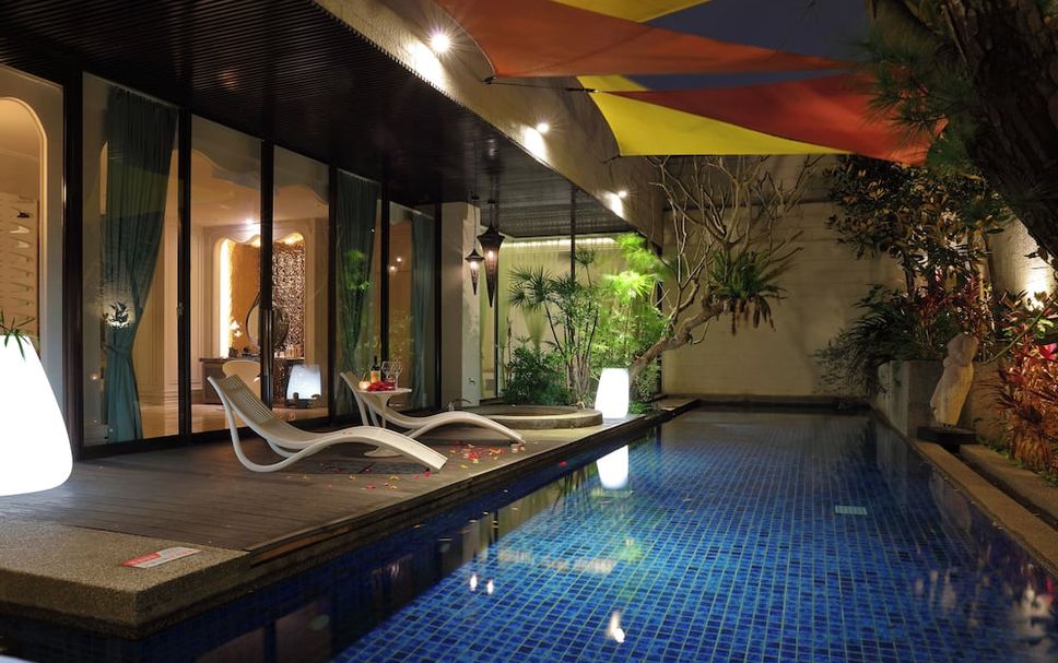 Kolam renang Gambar