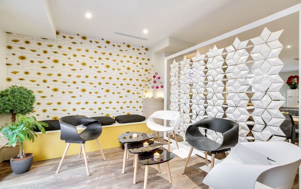 Balai Menunggu Gambar