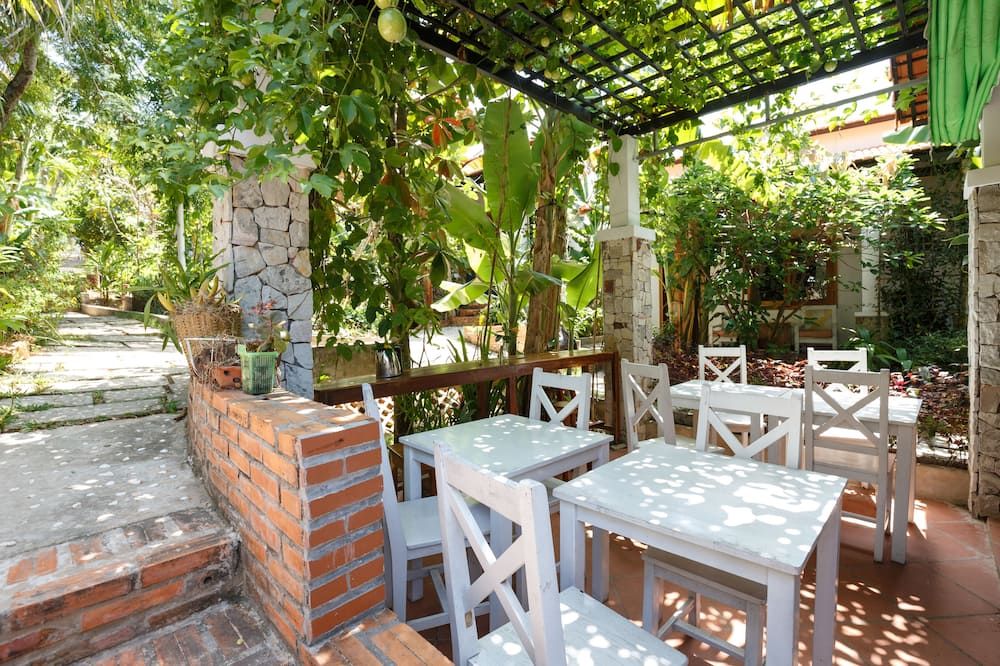 Patio Gambar