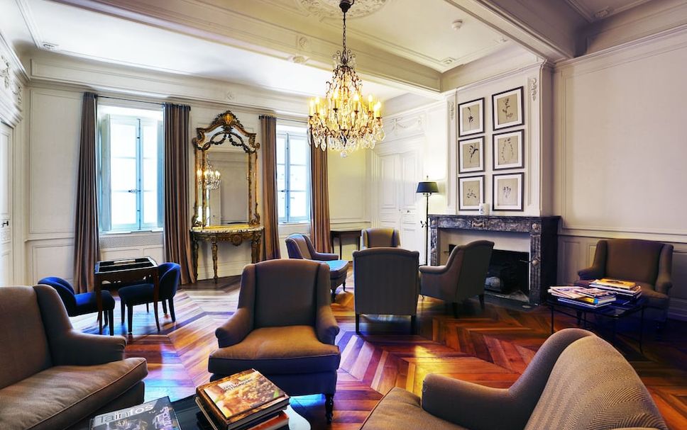 Balai Menunggu Gambar