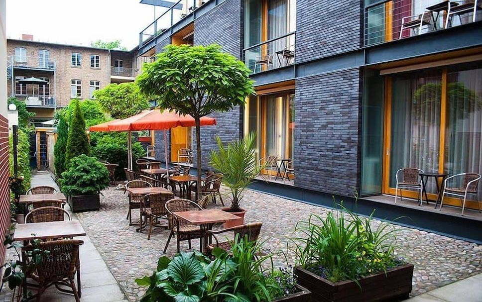 Patio Gambar