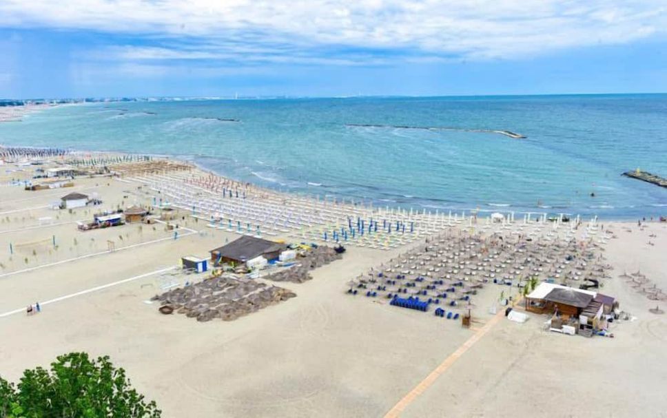 Pantai Gambar