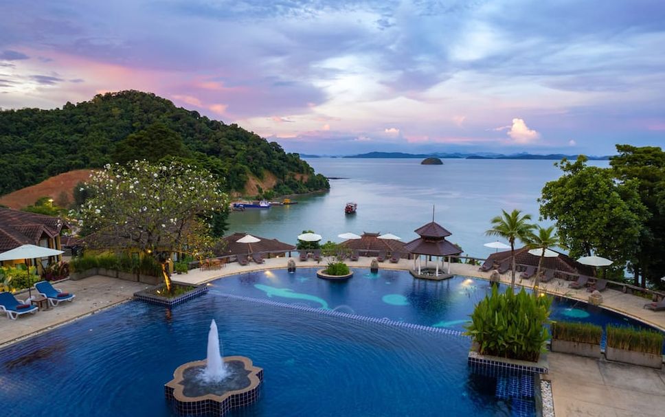 Kolam renang Gambar