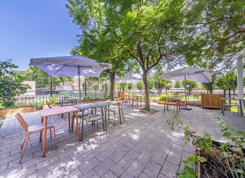 Patio Gambar