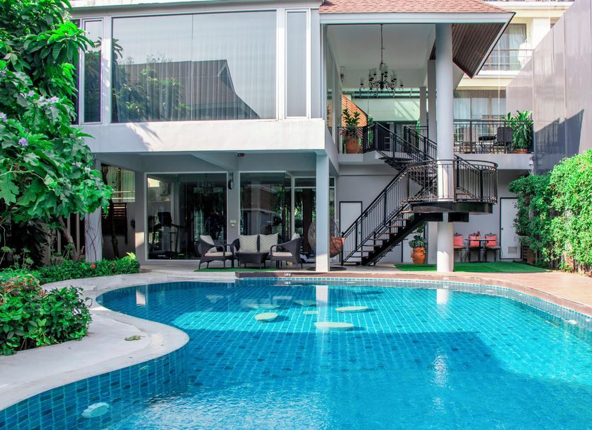 Kolam renang Gambar