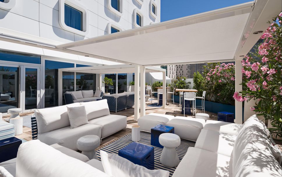Patio Gambar