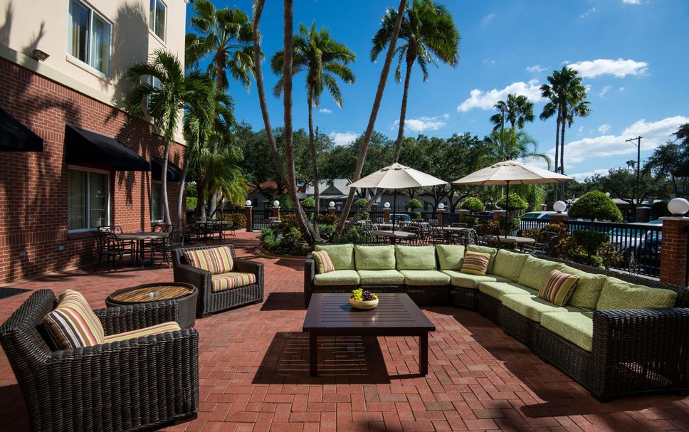 Patio Gambar