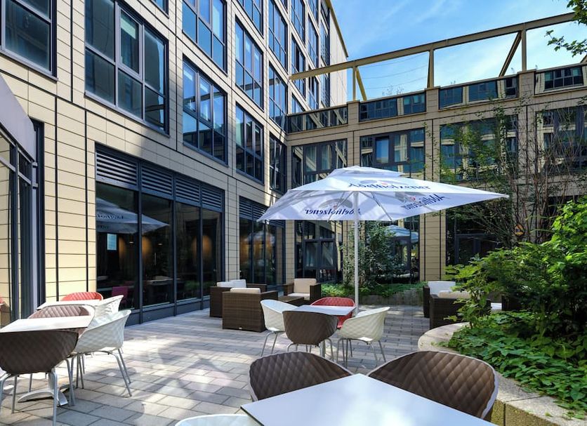 Patio Gambar