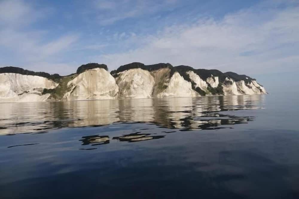 Pemandangan luar