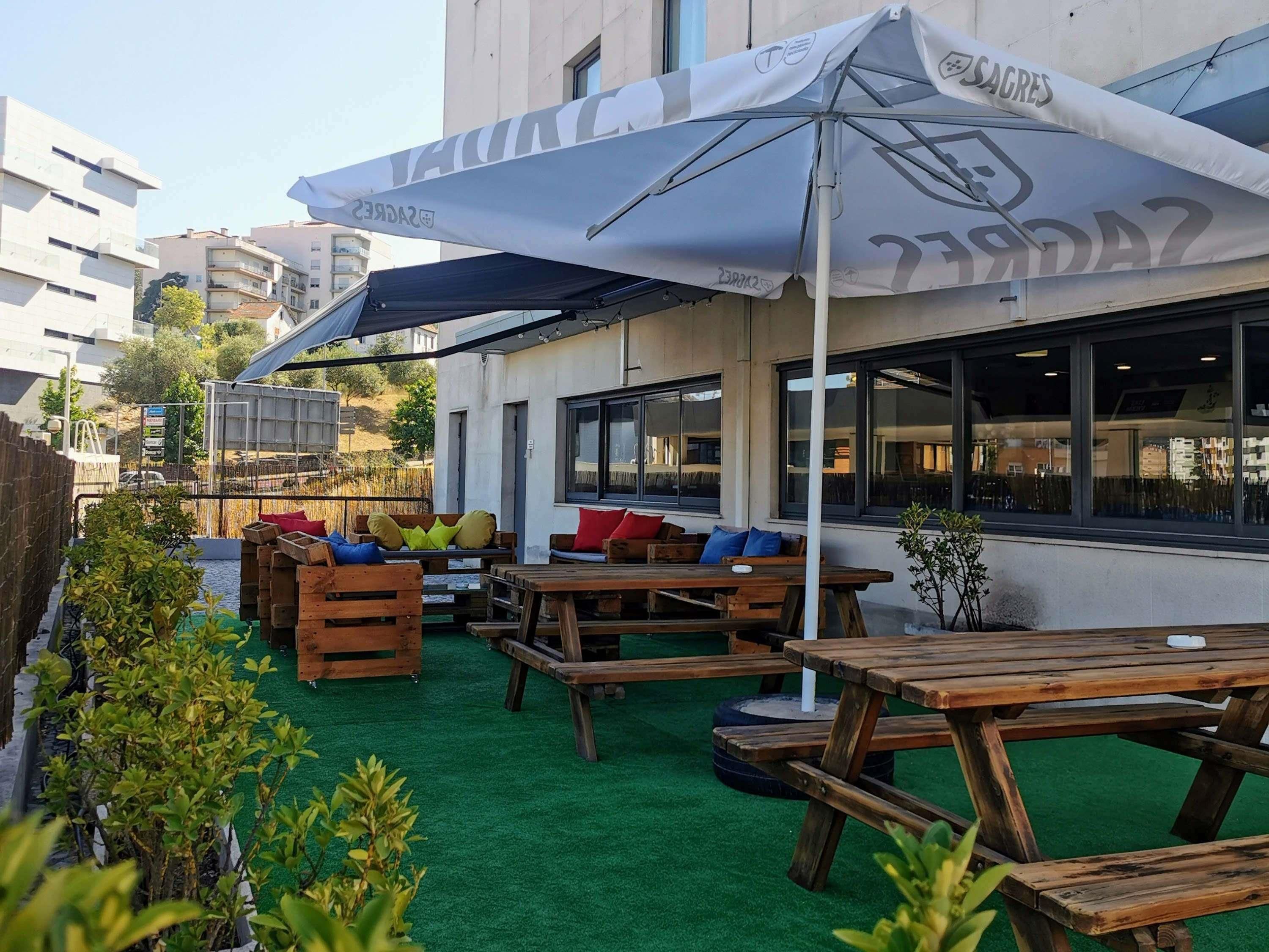 Patio Gambar