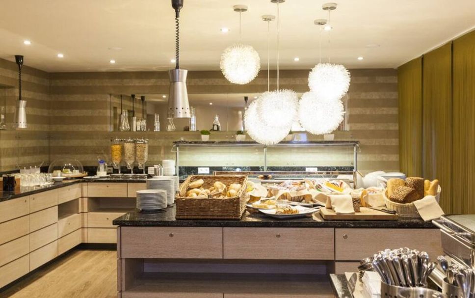 Buffet Gambar