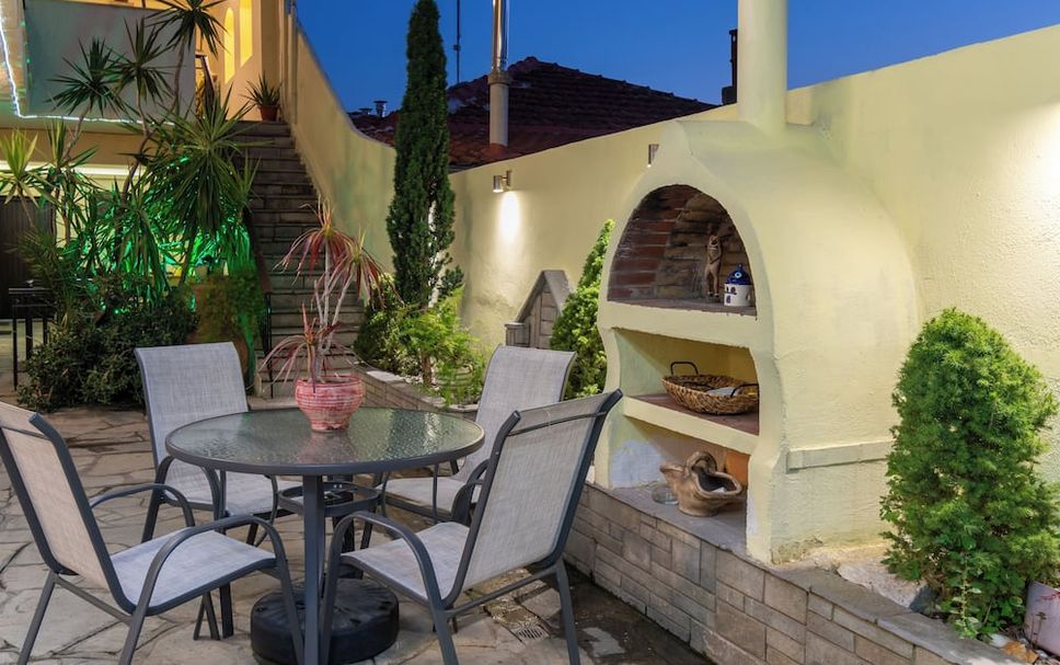 Patio Gambar