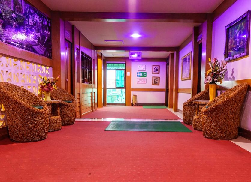 hallway Gambar
