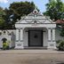 Pemandangan luar