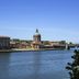 Pemandangan luar