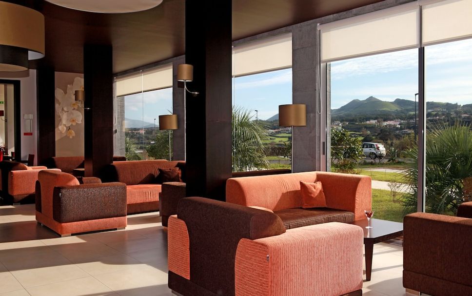 Balai Menunggu Gambar