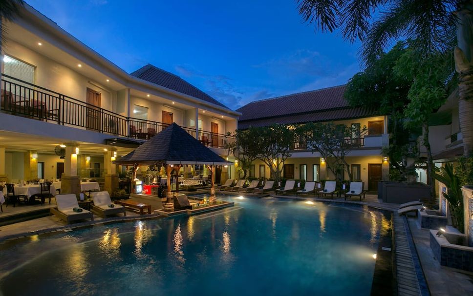 Kolam renang Gambar