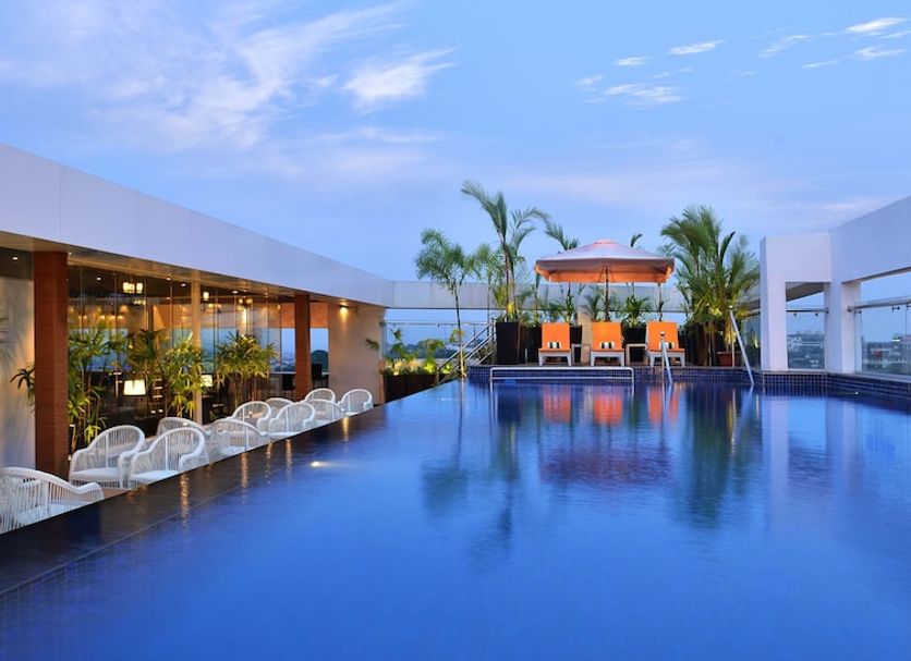 Kolam renang Gambar
