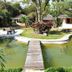 Pemandangan luar