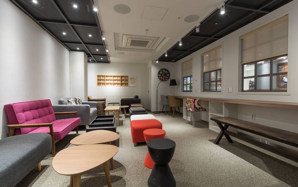 Balai Menunggu Gambar