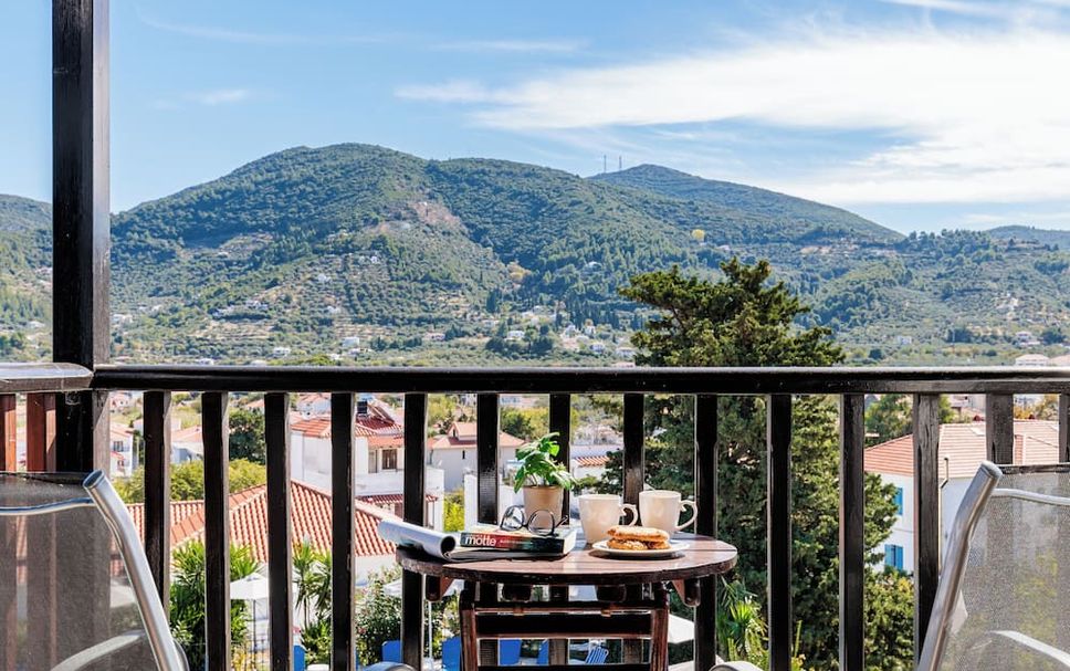 Balkoni Gambar