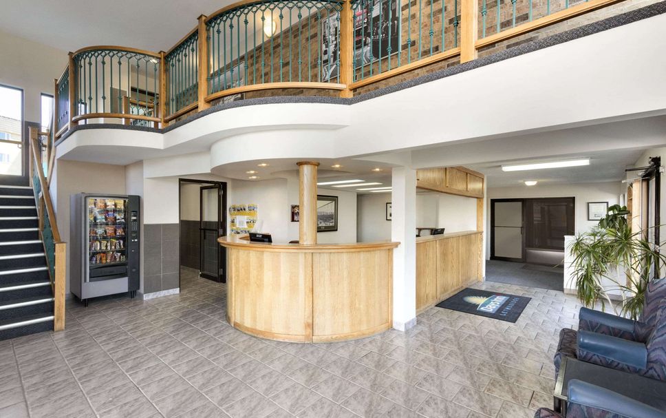 Meja Penyambut Tetamu Gambar