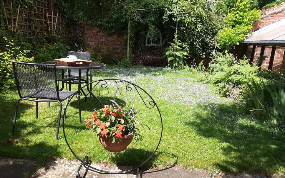 Patio Gambar
