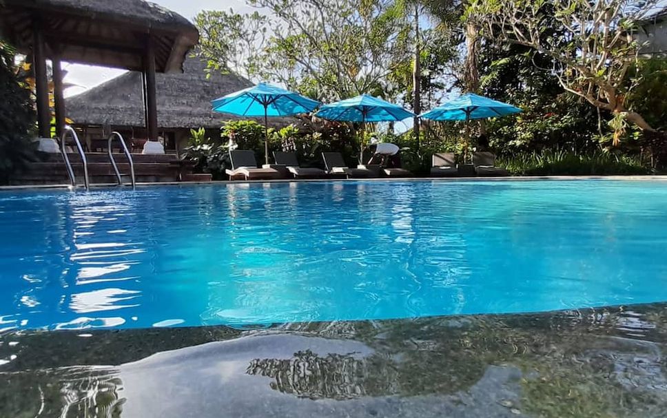 Kolam renang Gambar