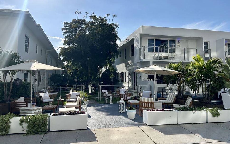 Patio Gambar