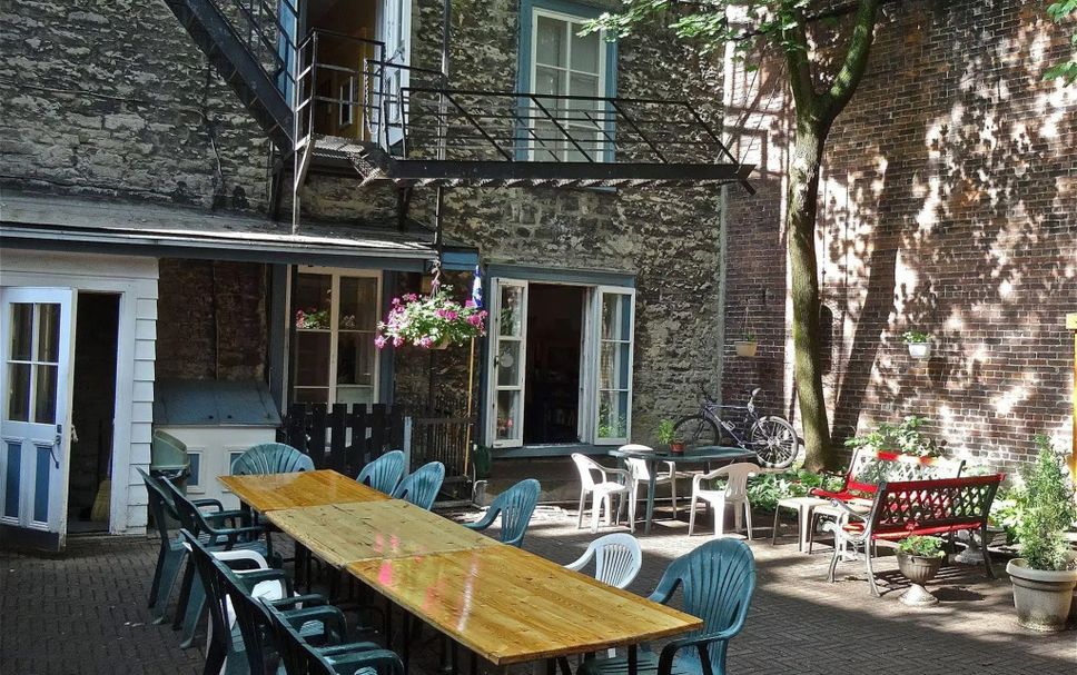 Patio Gambar