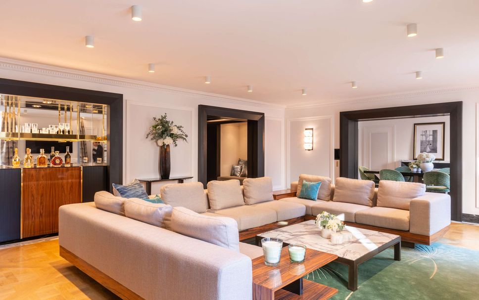 Balai Menunggu Gambar