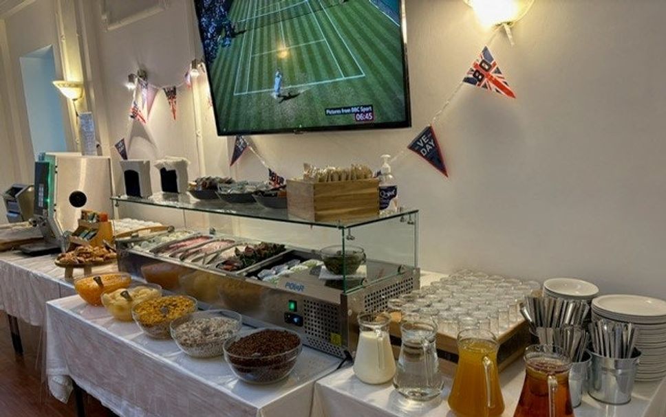 Buffet Gambar