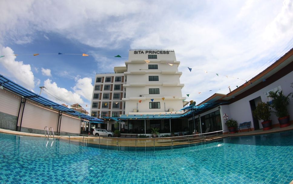 Kolam renang Gambar