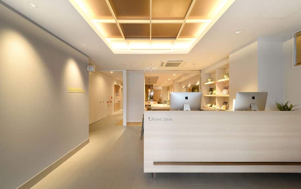 Meja Penyambut Tetamu Gambar