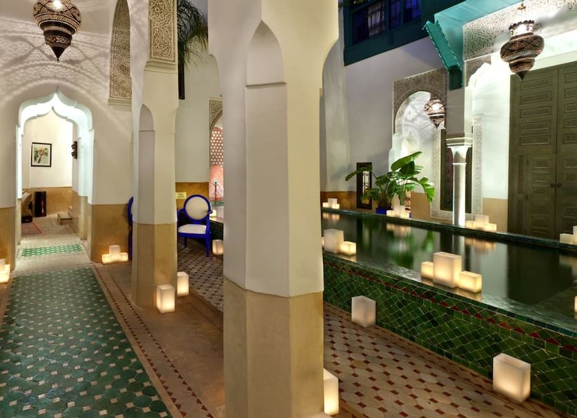 hallway Gambar