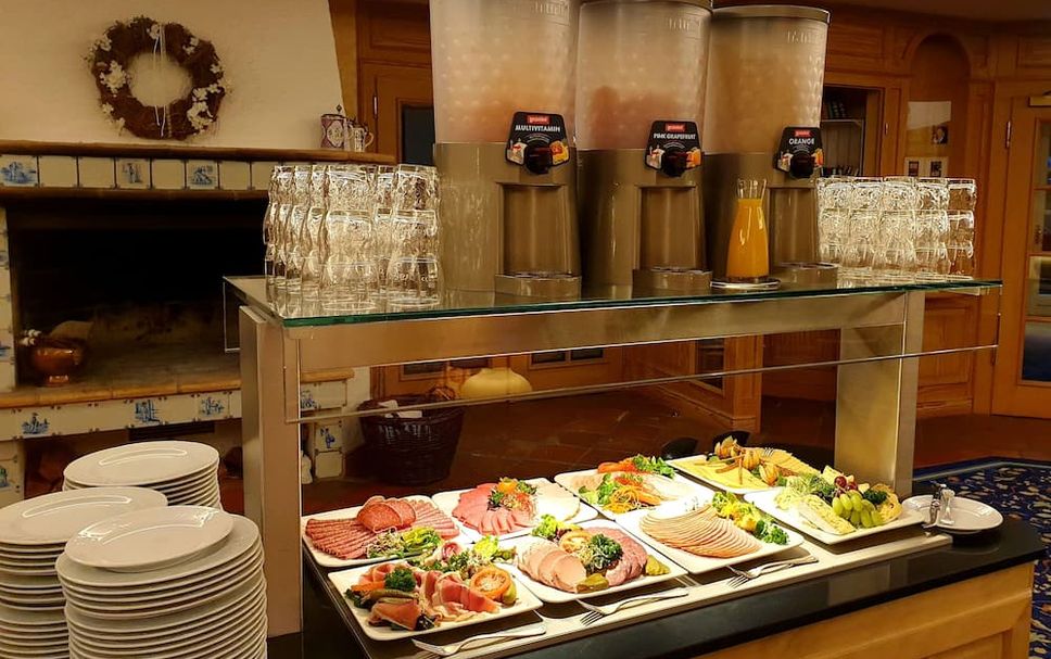 Buffet Gambar