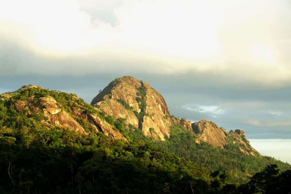 Pemandangan luar