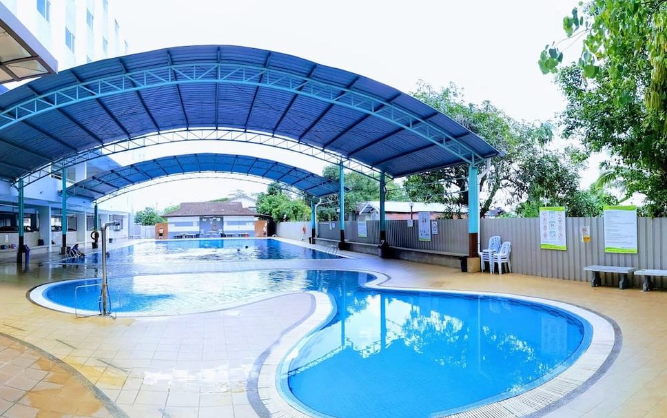 Kolam renang Gambar