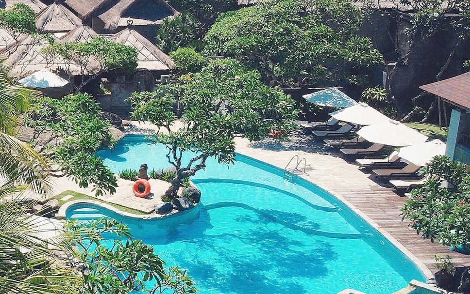 Kolam renang Gambar