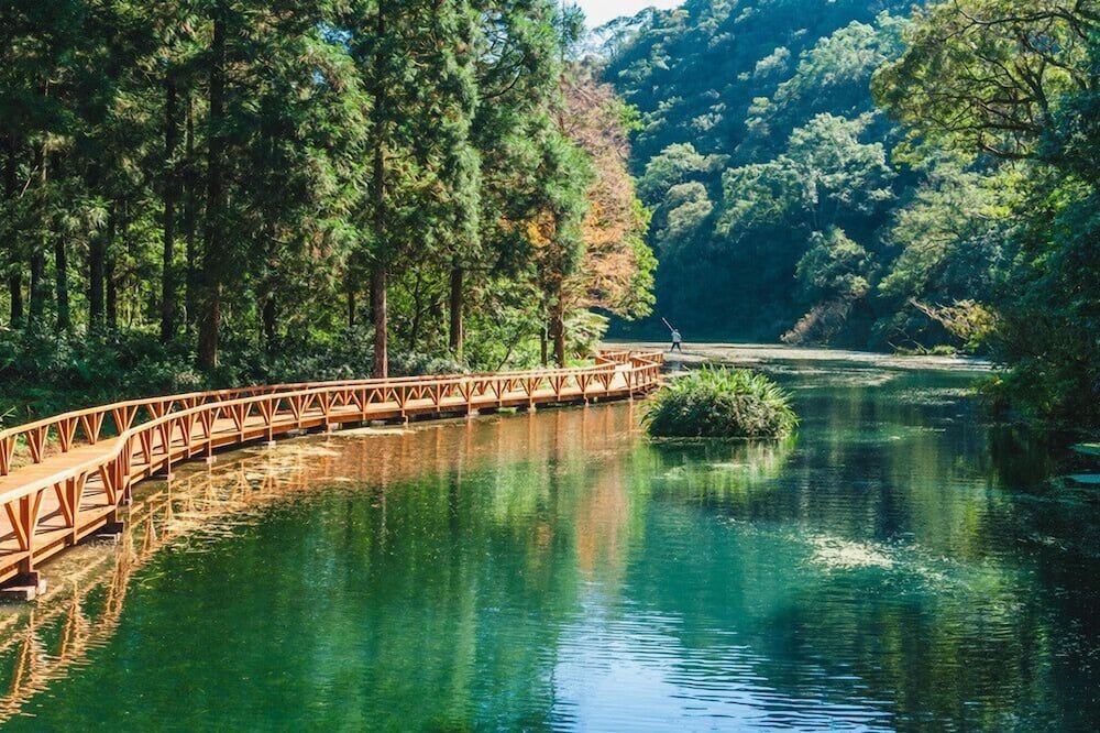 Pemandangan luar