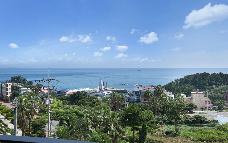 Balkoni Gambar