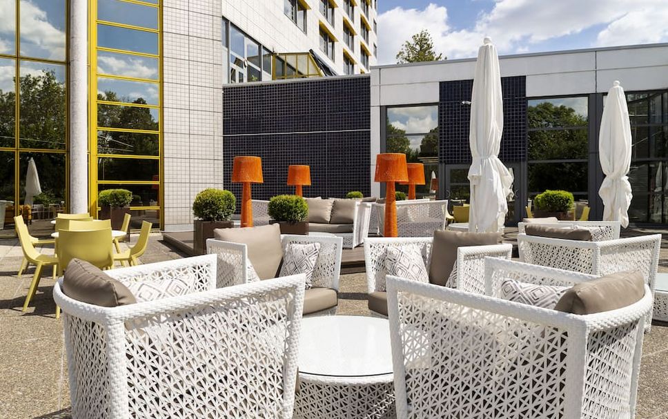 Patio Gambar