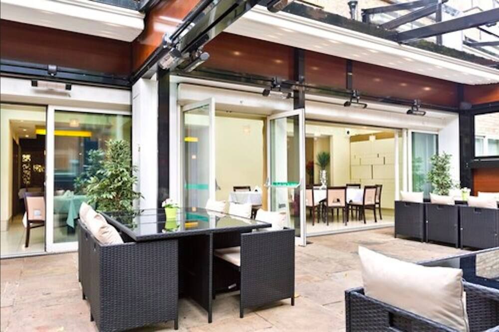 Patio Gambar