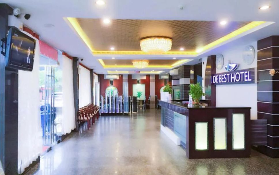 Meja Penyambut Tetamu Gambar