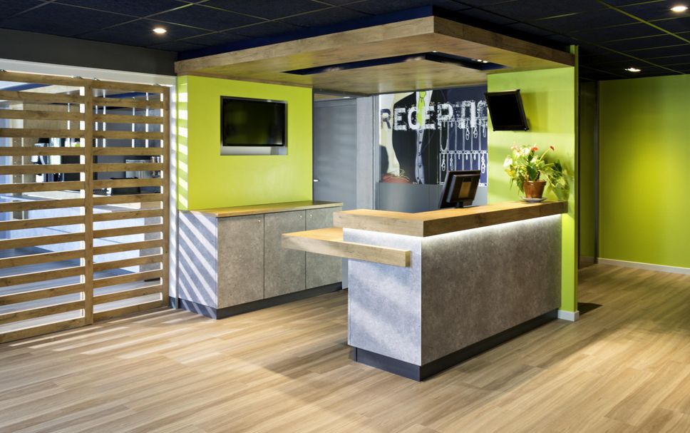 Meja Penyambut Tetamu Gambar