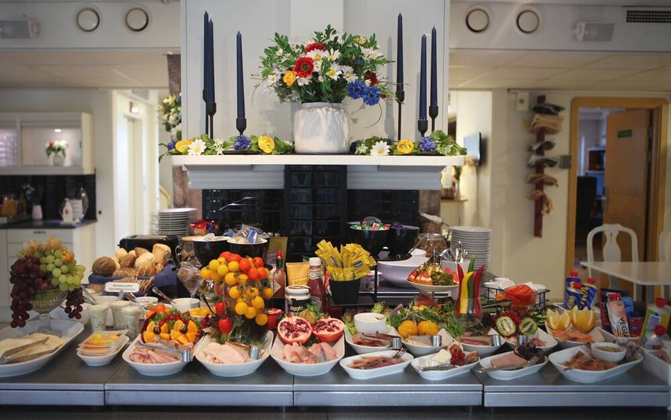 Buffet Gambar