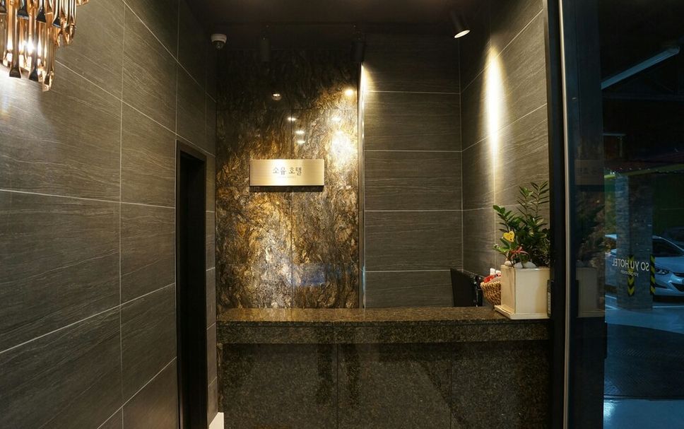 Meja Penyambut Tetamu Gambar